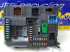 Fuse Box PEUGEOT 308 SW II (LC_, LJ_, LR_, LX_, L4_)