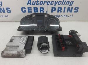 Steuergerät VW Passat B6 3C2 3C0937049H P19429669