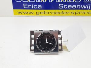 Uhr VW Passat B7 Variant 362 3AA919204 P11475847