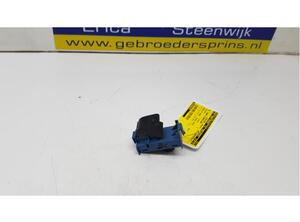 Switch for window winder TOYOTA Verso (R2)