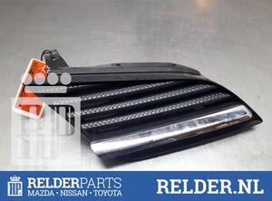 Kühlergrill rechts Nissan Primera P12  P9586202