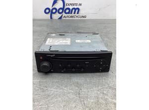 
CD-Radio Renault Trafic II Kasten FL 8200964842T P17718721
