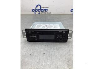 Radio Renault Trafic III Kasten FG 281150572R P21280187