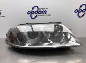 Headlight VW PASSAT (3B3)