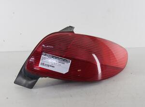 Combination Rearlight PEUGEOT 206 Hatchback (2A/C), PEUGEOT 206 Saloon, PEUGEOT 206 SW (2E/K)