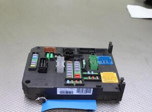 Fuse Box CITROËN C4 II (B7)