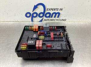 Fuse Box VW TOURAN (1T1, 1T2), VW TOURAN (1T3), VW TOURAN VAN (1T1, 1T2)