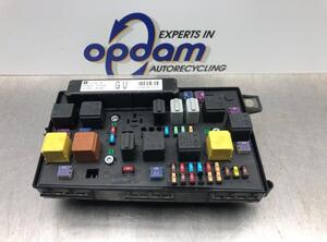 Fuse Box OPEL ASTRA H (A04)