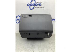 Glove Compartment (Glovebox) VOLVO V40 Hatchback (525, 526), VOLVO V40 Cross Country (526)