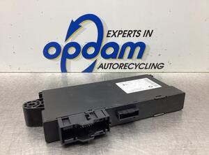 Control unit for door drawing support BMW 3 (E90)