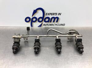 Injector Nozzle OPEL ASTRA H Estate (A04)