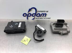 Control unit for engine OPEL MERIVA A MPV (X03)