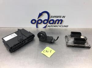 Control unit for engine OPEL MERIVA A MPV (X03)