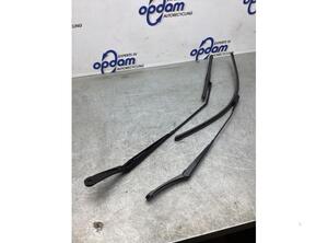 Wiper Arm FORD PUMA (J2K, CF7)