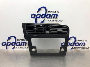 Dashboard ventilation grille VW GOLF VII (5G1, BQ1, BE1, BE2), VW GOLF VIII Variant (CG5), VW GOLF VII Variant (BA5, BV5)