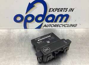 Control unit gateway VW GOLF V (1K1)