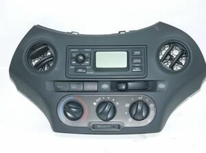 Radio Display Bedienteil Heizungsbedienteil TOYOTA YARIS (SCP1_  NLP1_  NCP1_) 1.4 D-4D 55 KW