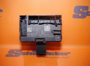 Control unit for door AUDI A4 Avant (8W5, 8WD)