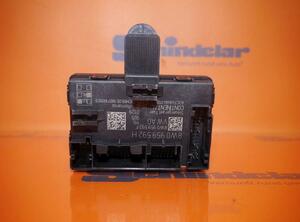 Control unit for door AUDI A4 Avant (8W5, 8WD)