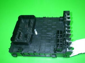 Fuse Box VW Passat Variant (3C5), VW Passat (3C2)