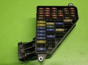 Fuse Box VW Polo (9N)