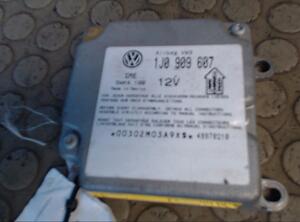 Airbag Control Unit VW Passat Variant (3B5)