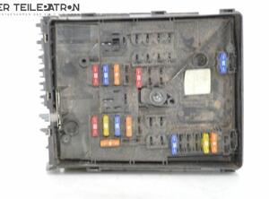 Fuse Box SKODA Yeti (5L)