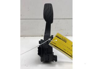 Accelerator pedal RENAULT CLIO V (B7_)