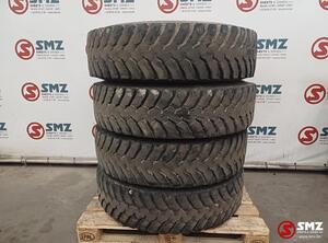 Tire for Volvo FL 6