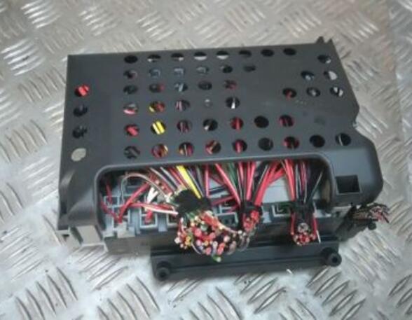 Fuse Box OPEL Zafira A (F75_)