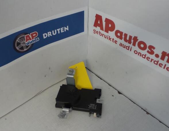 Antenne AUDI A3 (8P1), AUDI A3 Sportback (8PA)