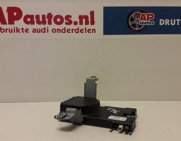 Antennenverstärker Audi A3 Sportback 8P 8P4035225D P10395684