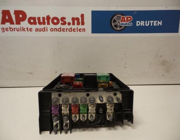 Fuse Box AUDI A3 (8P1), AUDI A3 Sportback (8PA)