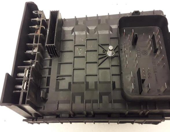 Fuse Box AUDI A3 (8P1), AUDI A3 Sportback (8PA)