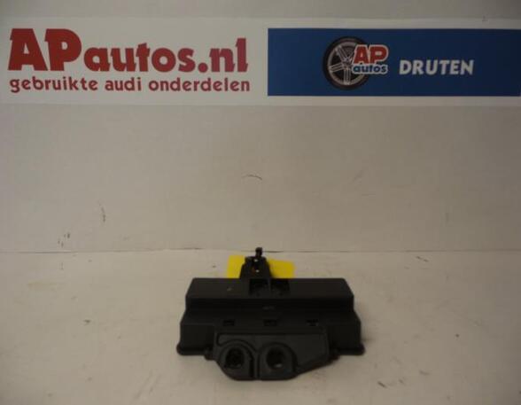 Fuse Box AUDI A8 (4E2, 4E8)