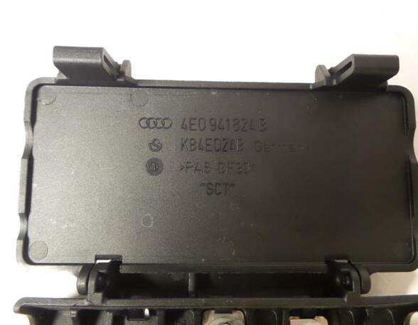 Fuse Box AUDI A8 (4E2, 4E8)