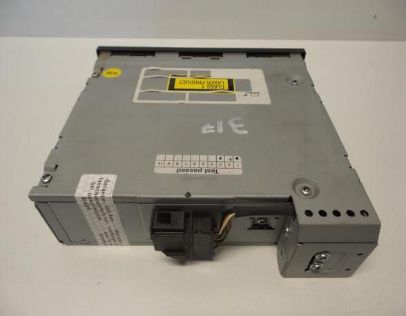 CD-changer AUDI A4 (8EC, B7)