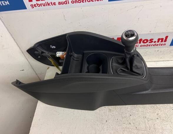 Center Console AUDI A1 Sportback (8XA, 8XF), AUDI A1 (8X1, 8XK)