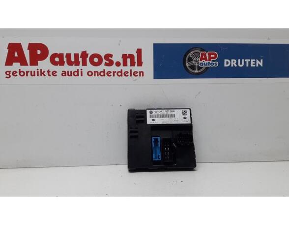 Regeleenheid deuraantrekhulp AUDI A6 Avant (4F5, C6)