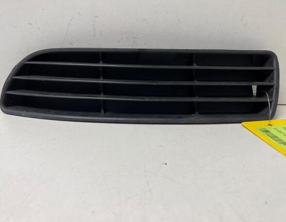 Ventilatiegrille bumper AUDI A4 Avant (8D5, B5), AUDI A4 (8D2, B5)