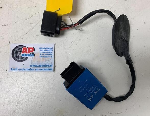 Fuel Pump Relay AUDI TT Roadster (8J9)