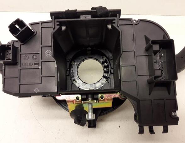 Stuurkolomschakelaar AUDI A4 (8E2, B6), AUDI A4 (8EC, B7)