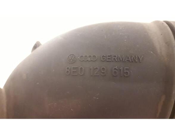 Ansaugschlauch für Luftfilter Audi A4 8E, B6 8E0129615 P13817506