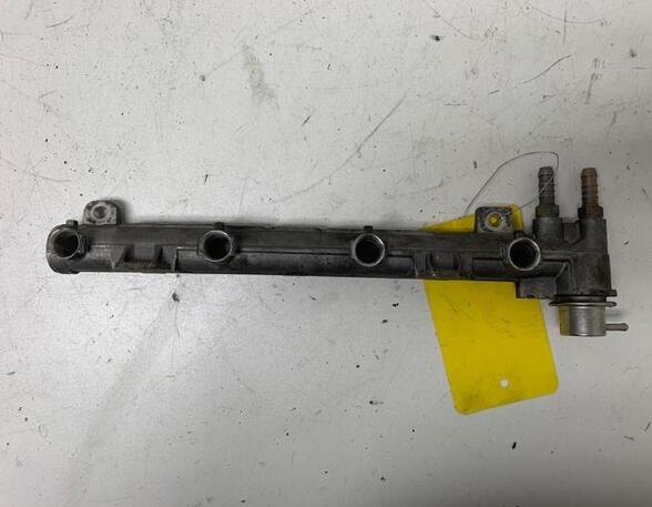 Petrol Fuel Rail AUDI A2 (8Z0)