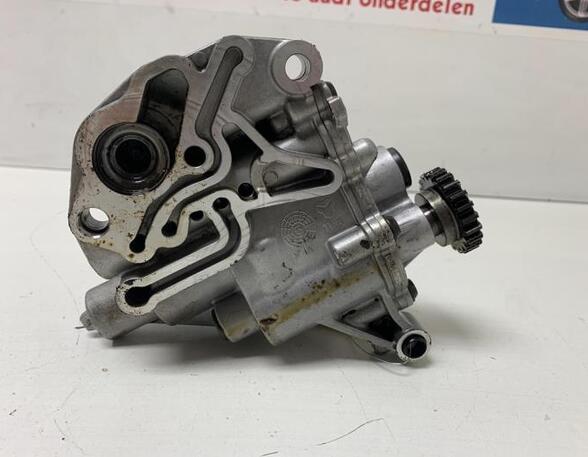 Oil Pump AUDI A5 Convertible (8F7)