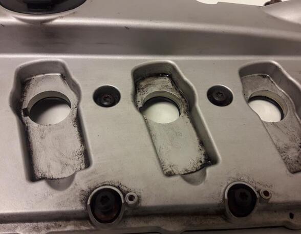 Cylinder Head Cover AUDI A4 B7 Convertible (8HE)