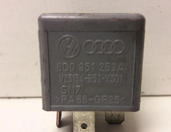 Wash Wipe Interval Relay AUDI A6 Avant (4F5, C6)