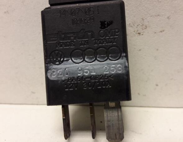 Wash Wipe Interval Relay AUDI A6 Avant (4F5, C6)