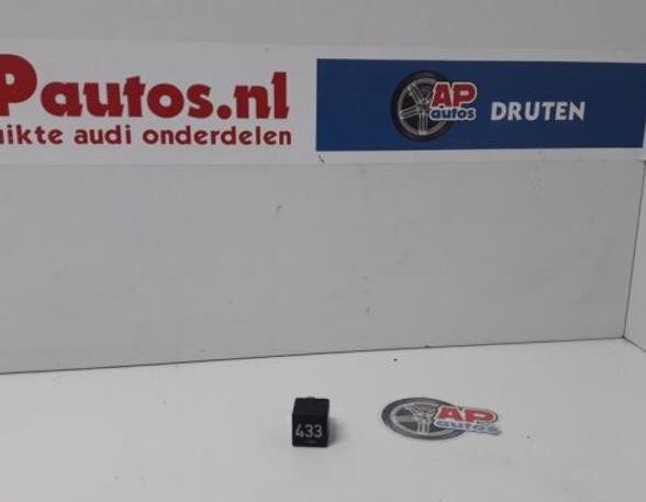 Wash Wipe Interval Relay AUDI A3 (8P1), AUDI A3 Sportback (8PA)