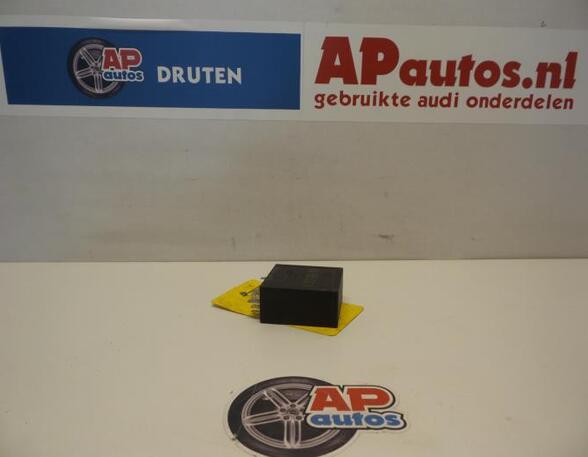 Wash Wipe Interval Relay AUDI A4 (8EC, B7)